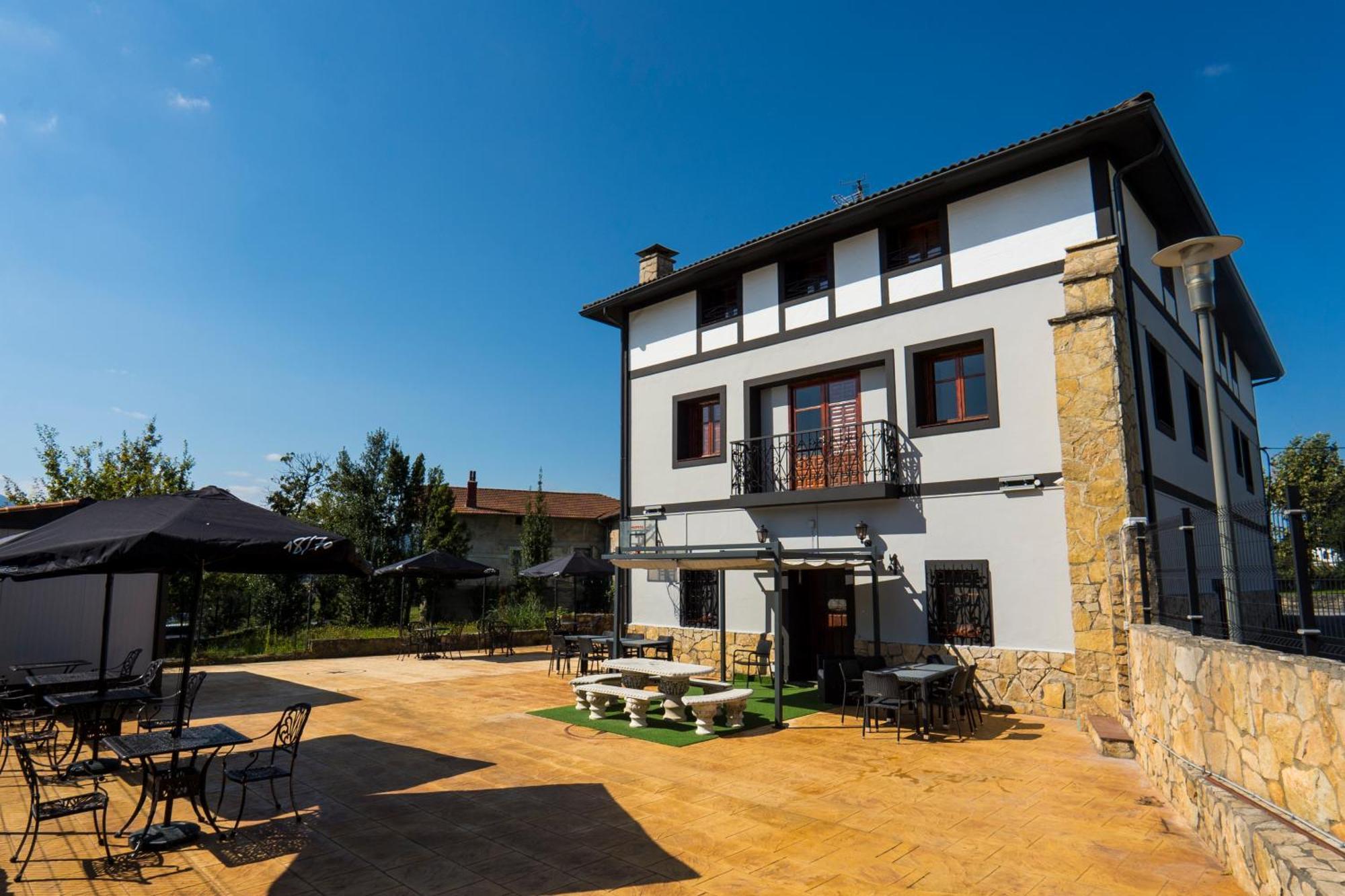 Pensión Paratene Erandio Exterior foto